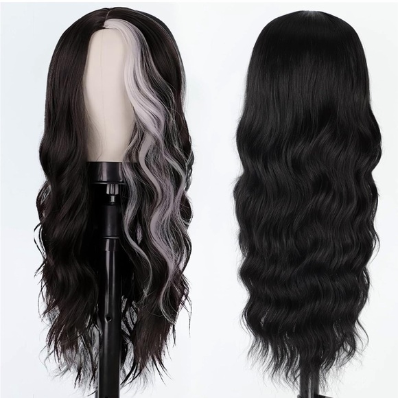 Black and White Women's Wig - Picture 2 of 3